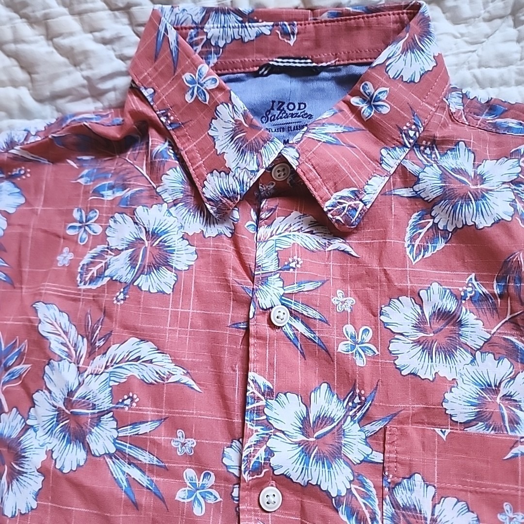 Izod Saltwater Red Hibiscus Floral Shirt Mens Medium Short Sleeve Tropical Nwt